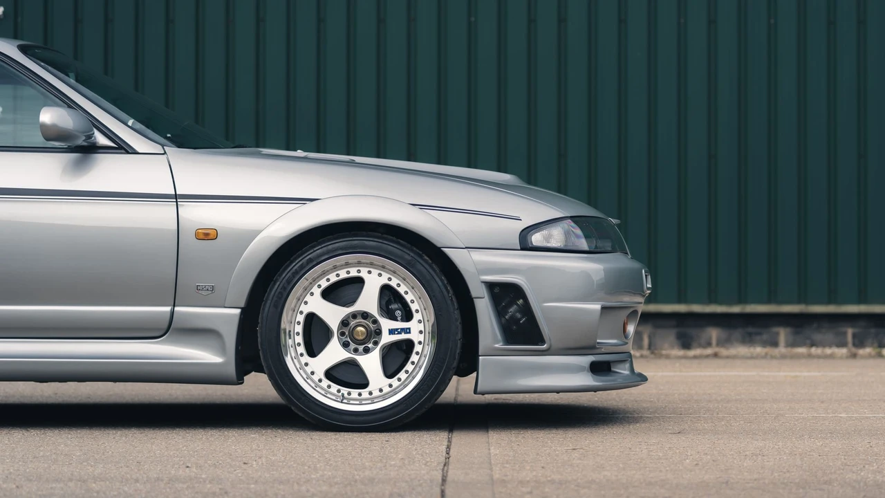 1996 Nissan R33 Skyline GT-R 9th Gen - Image 31 of 31
