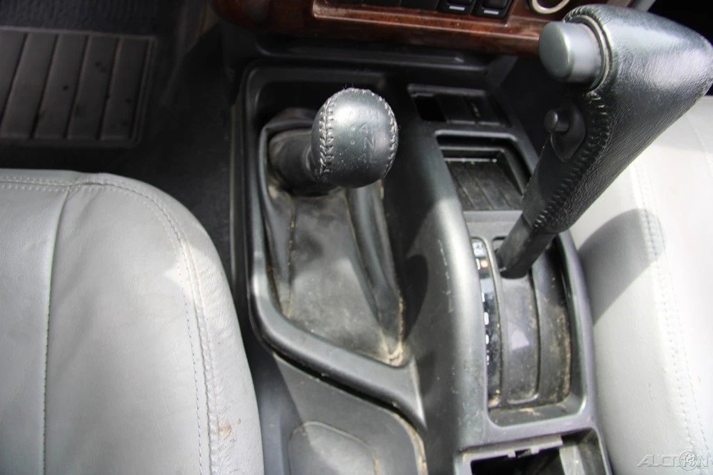 1996 Nissan Pathfinder 2nd Gen - Image 21 of 21