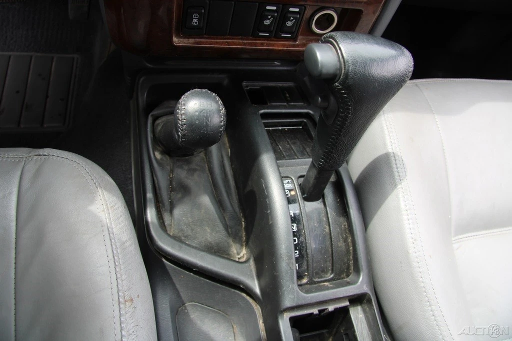 1996 Nissan Pathfinder 2nd Gen - Image 20 of 21