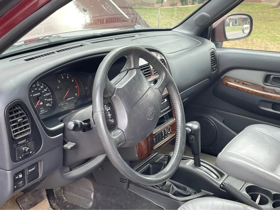 1996 Nissan Pathfinder 2nd Gen - Image 9 of 16