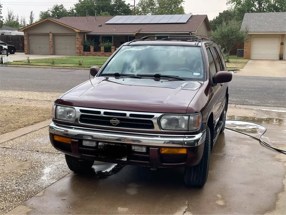 1996 Nissan Pathfinder 2nd Gen - Image 2 of 16