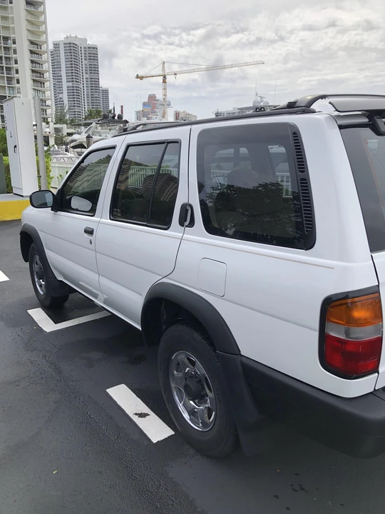 1996 Nissan Pathfinder 2nd Gen - Image 28 of 31