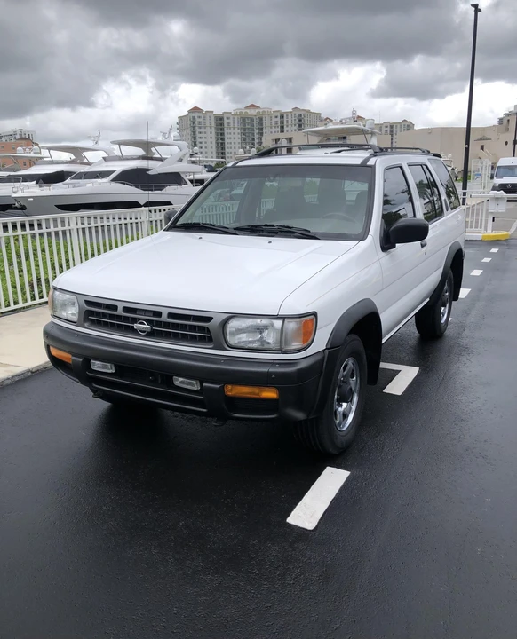 1996 Nissan Pathfinder 2nd Gen - Image 4 of 31