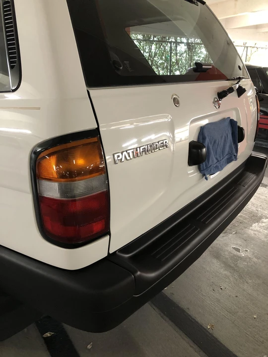 1996 Nissan Pathfinder 2nd Gen - Image 30 of 31