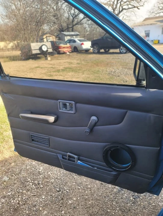 1996 Nissan Frontier - Image 10 of 10
