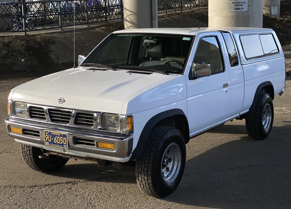 1996 Nissan Frontier - Image 10 of 31