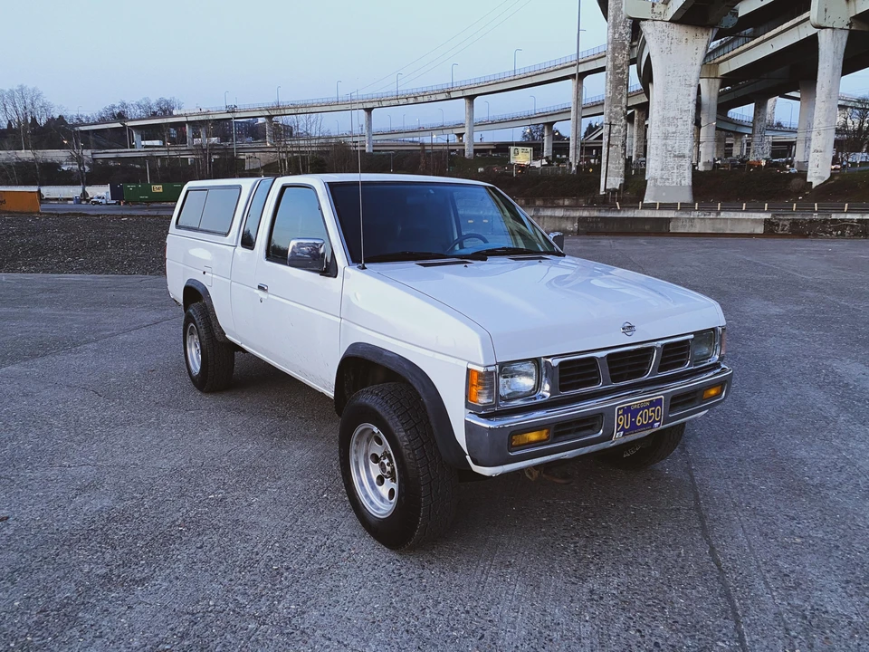 1996 Nissan Frontier - Image 25 of 31