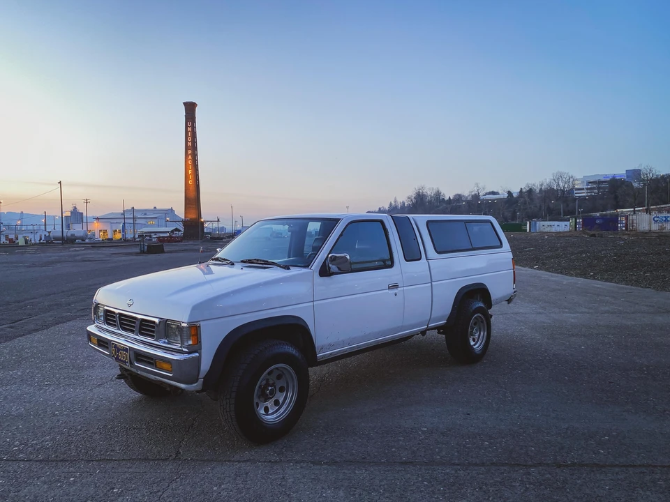 1996 Nissan Frontier - Image 9 of 31