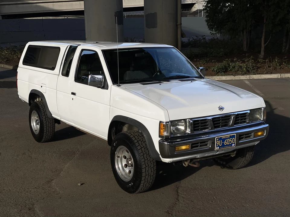 1996 Nissan Frontier - Image 24 of 31