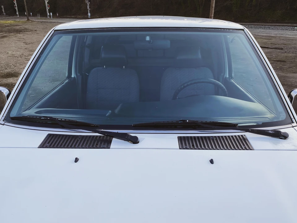 1996 Nissan Frontier - Image 27 of 31