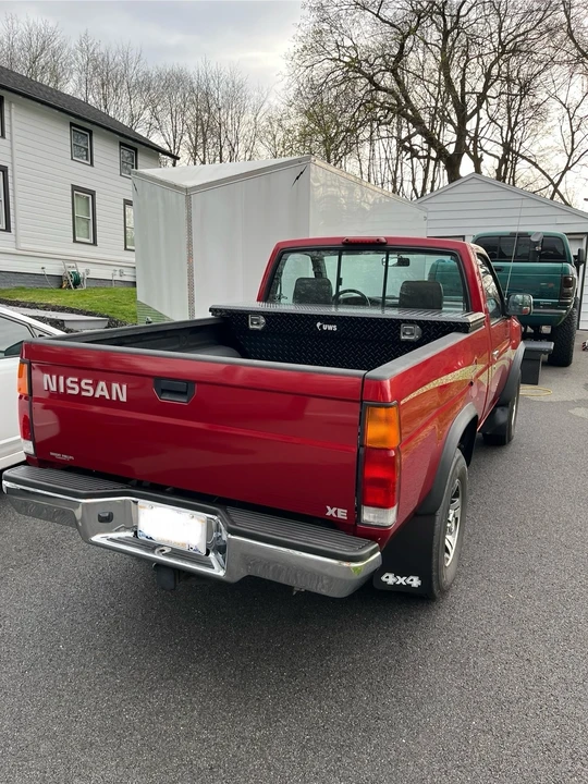 1996 Nissan Frontier - Image 6 of 14