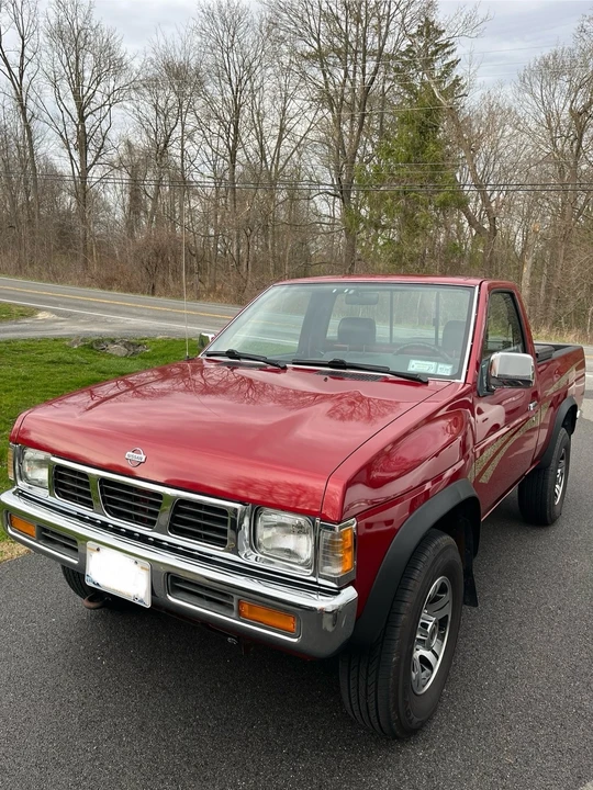 1996 Nissan Frontier - Image 4 of 14