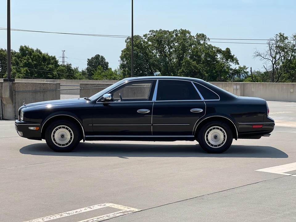 1996 Nissan President 3rd Gen - Image 11 of 31