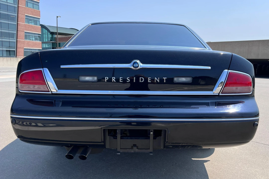 1996 Nissan President 3rd Gen - Image 5 of 31