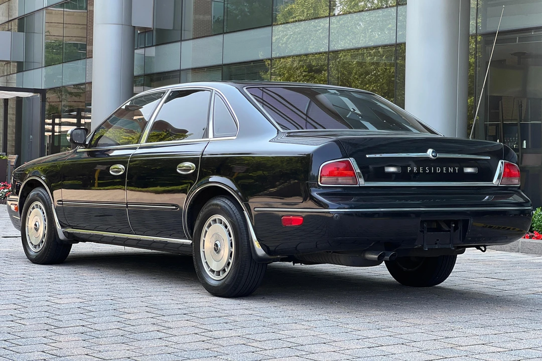 1996 Nissan President 3rd Gen - Image 4 of 31