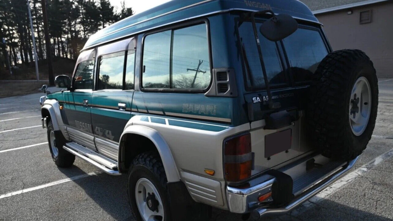 1996 Nissan Patrol 3rd Gen - Image 13 of 14
