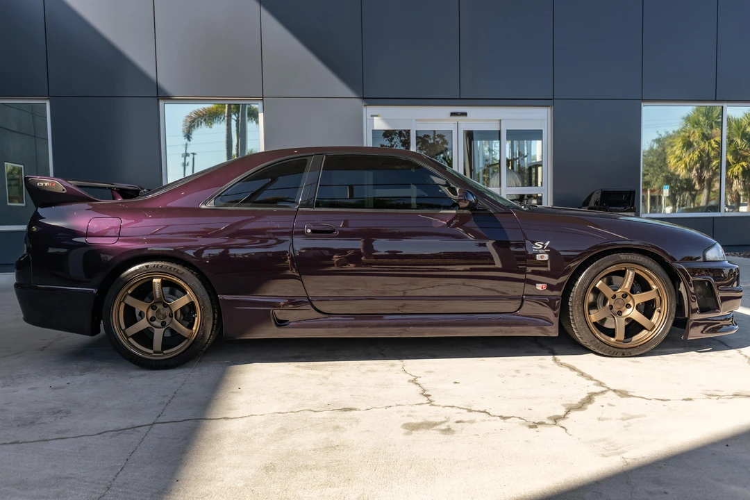 1996 Nissan R33 Skyline GT-R 9th Gen - Image 8 of 31
