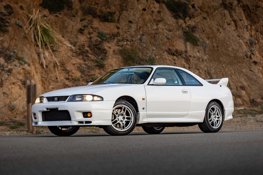 1996 Nissan R33 Skyline GT-R 9th Gen - Image 12 of 31