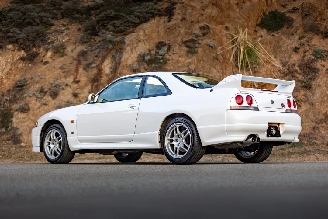 1996 Nissan R33 Skyline GT-R 9th Gen - Image 17 of 31