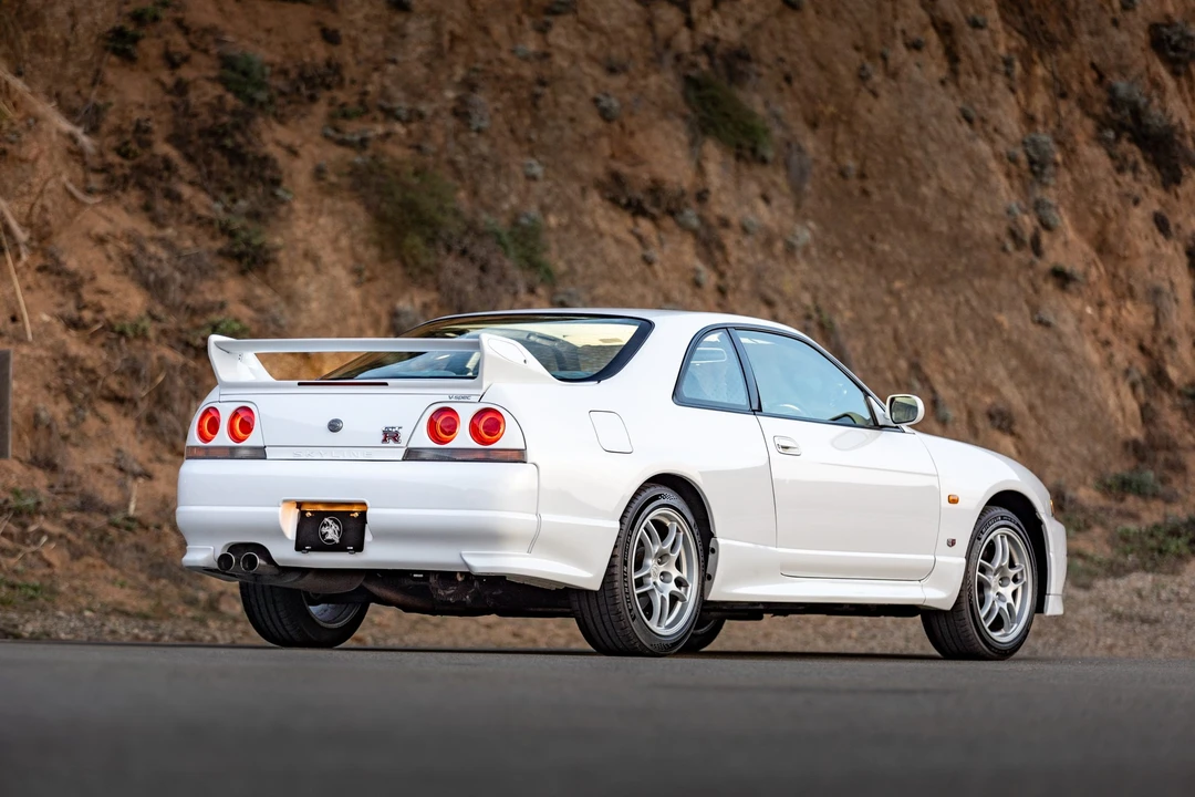 1996 Nissan R33 Skyline GT-R 9th Gen - Image 25 of 31