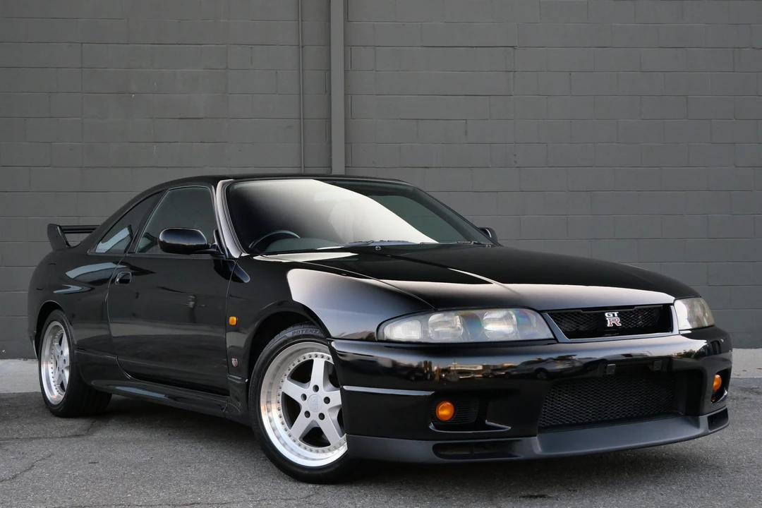 1996 Nissan R33 Skyline GT-R 9th Gen - Image 14 of 31