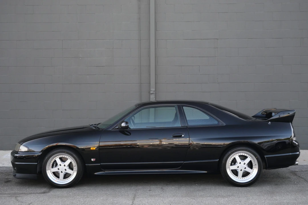 1996 Nissan R33 Skyline GT-R 9th Gen - Image 4 of 31