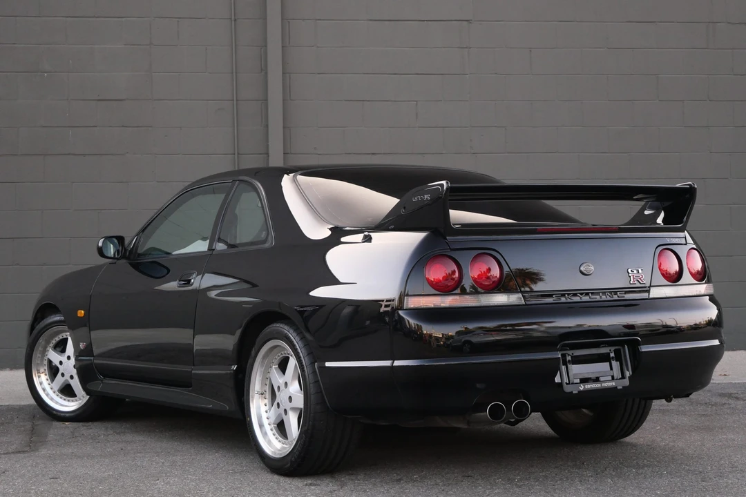 1996 Nissan R33 Skyline GT-R 9th Gen - Image 7 of 31