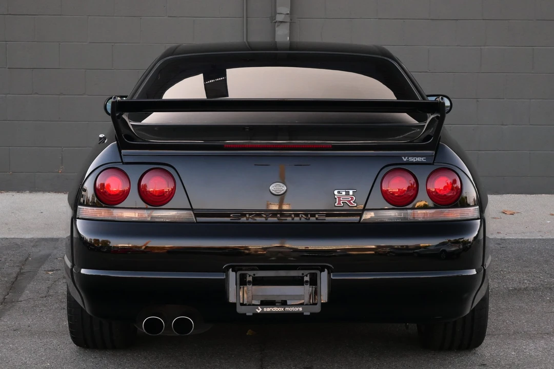 1996 Nissan R33 Skyline GT-R 9th Gen - Image 8 of 31