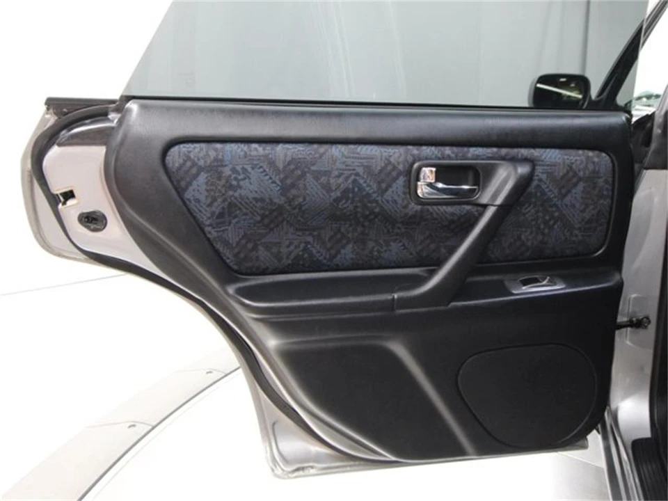 1996 Nissan Stagea 1st Gen - Image 19 of 31