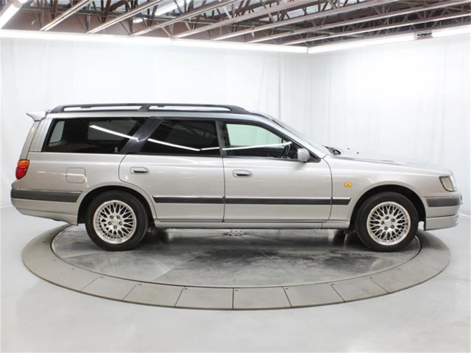 1996 Nissan Stagea 1st Gen - Image 8 of 31
