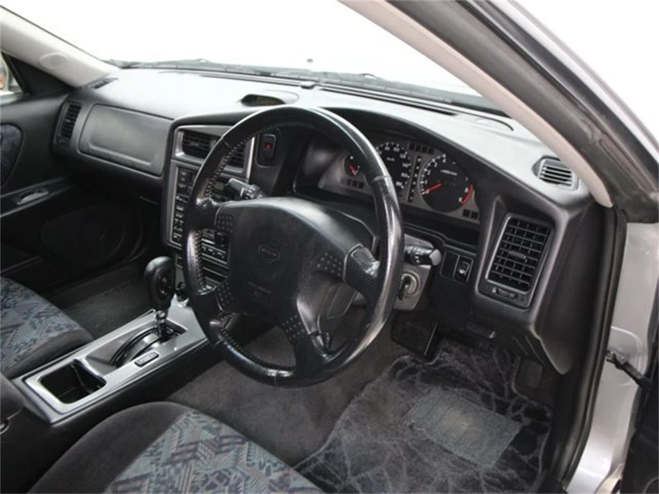 1996 Nissan Stagea 1st Gen - Image 9 of 31