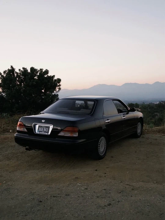 1996 Nissan Cedric 9th Gen - Image 3 of 10