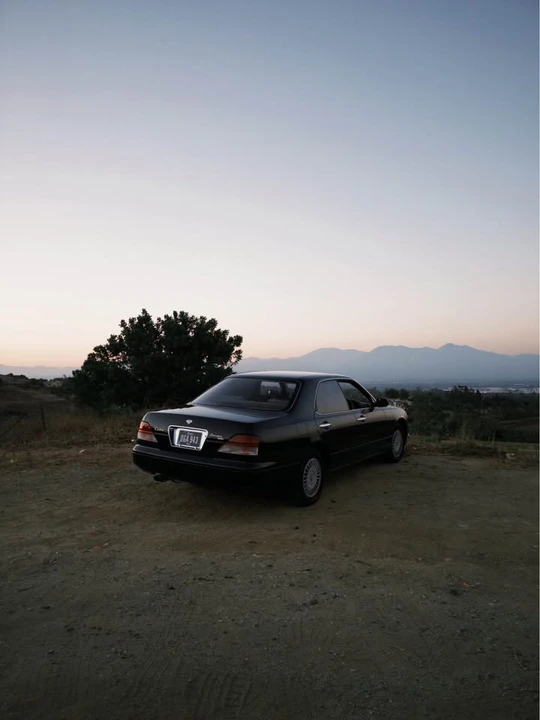 1996 Nissan Cedric 9th Gen - Image 4 of 10