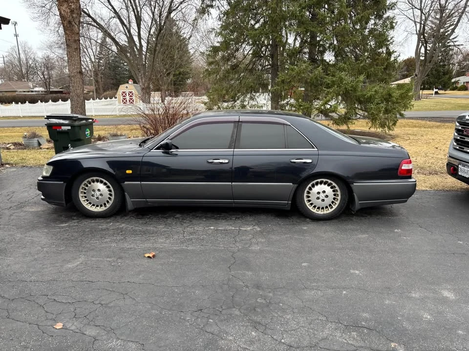 1996 Nissan Cima 3rd Gen - Image 2 of 9
