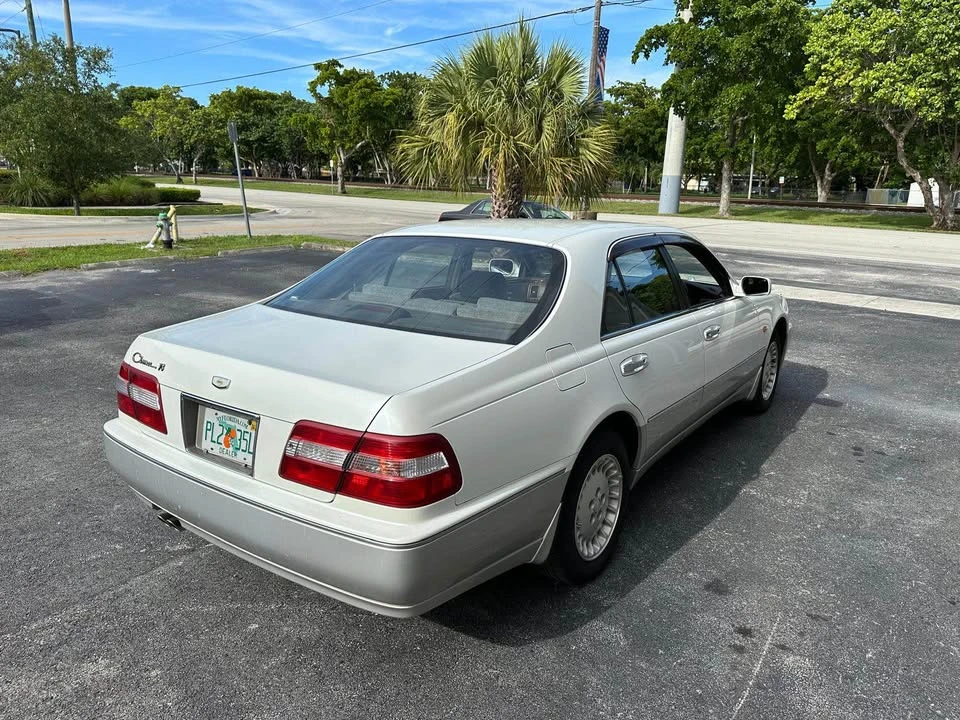 1996 Nissan Cima 3rd Gen - Image 5 of 20