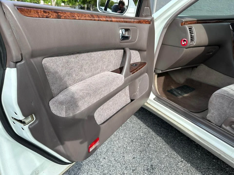 1996 Nissan Cima 3rd Gen - Image 19 of 20