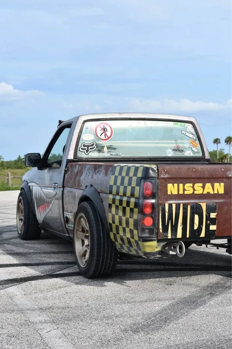 1996 Nissan Frontier - Image 6 of 9
