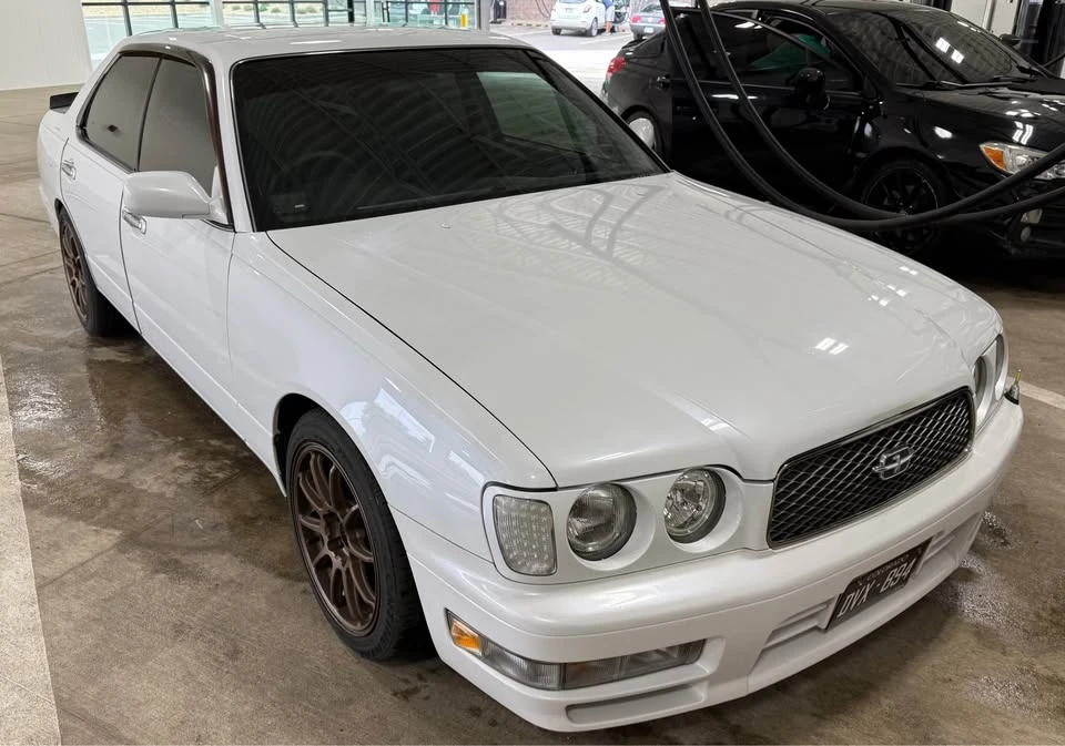 1996 Nissan Gloria - Image 2 of 5