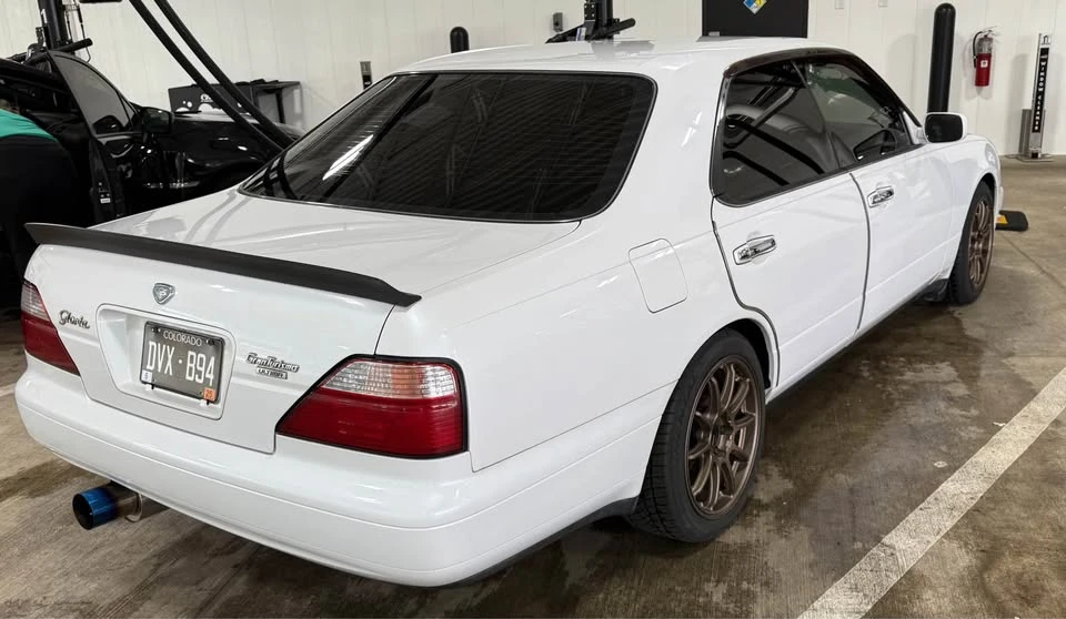 1996 Nissan Gloria - Image 4 of 5