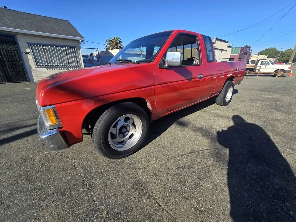 1996 Nissan Frontier - Image 2 of 7