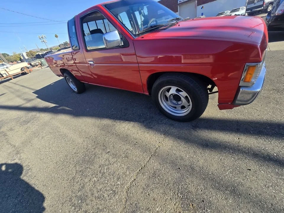 1996 Nissan Frontier - Image 5 of 7