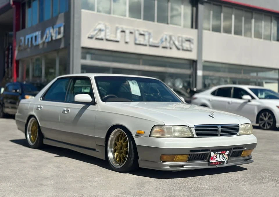 1996 Nissan Laurel 7th Gen - Image 4 of 18