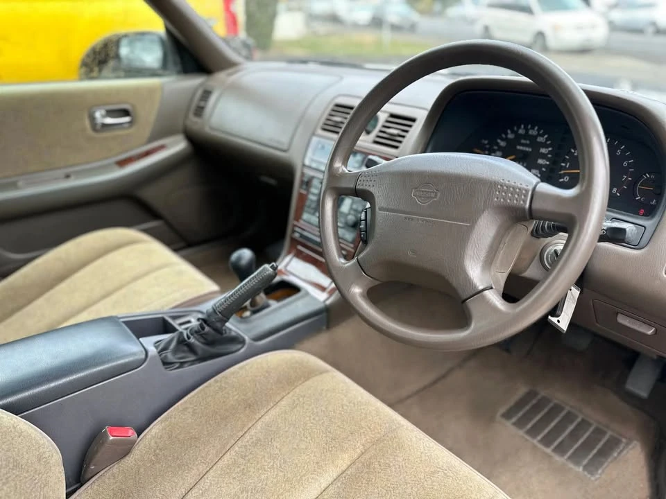 1996 Nissan Laurel 7th Gen - Image 13 of 18