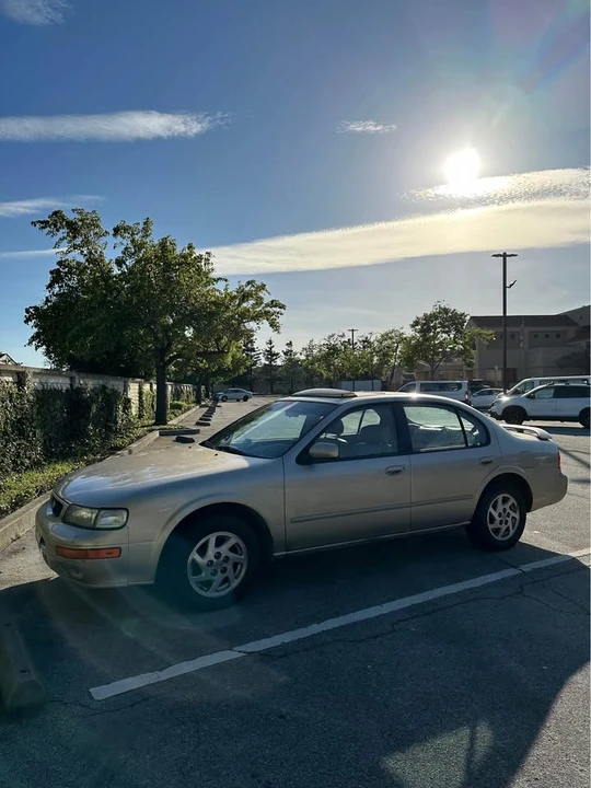 1996 Nissan Maxima 4th Gen - Image 4 of 10