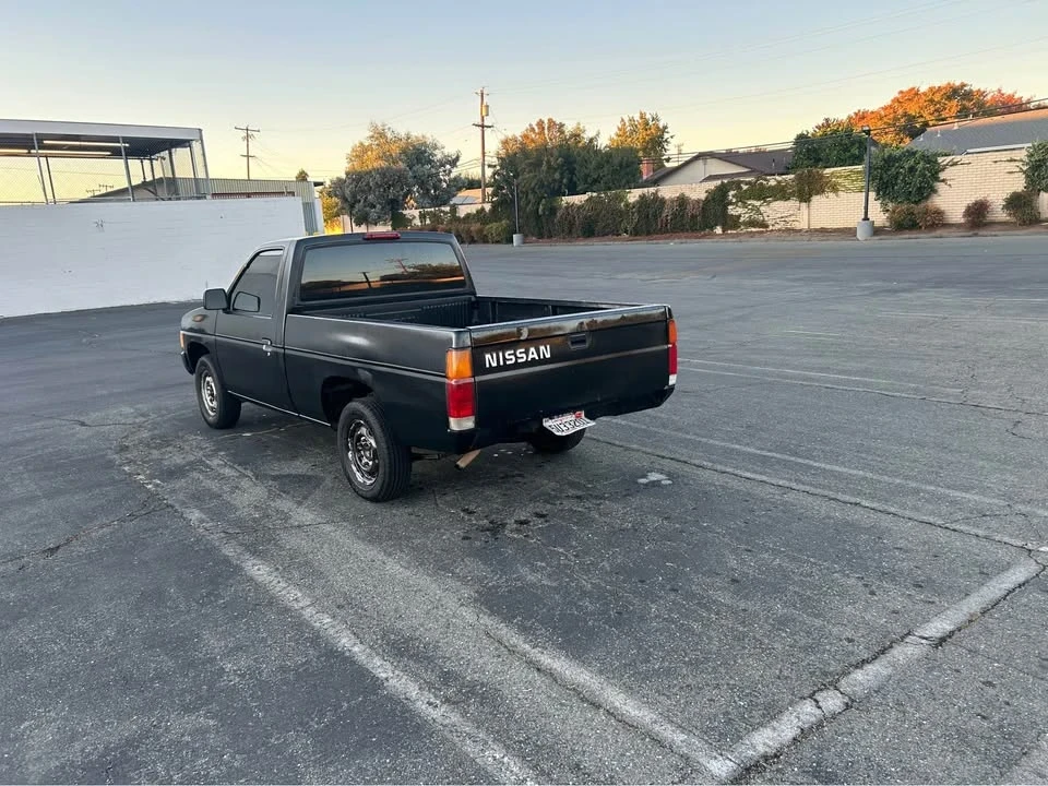 1996 Nissan Frontier - Image 4 of 6