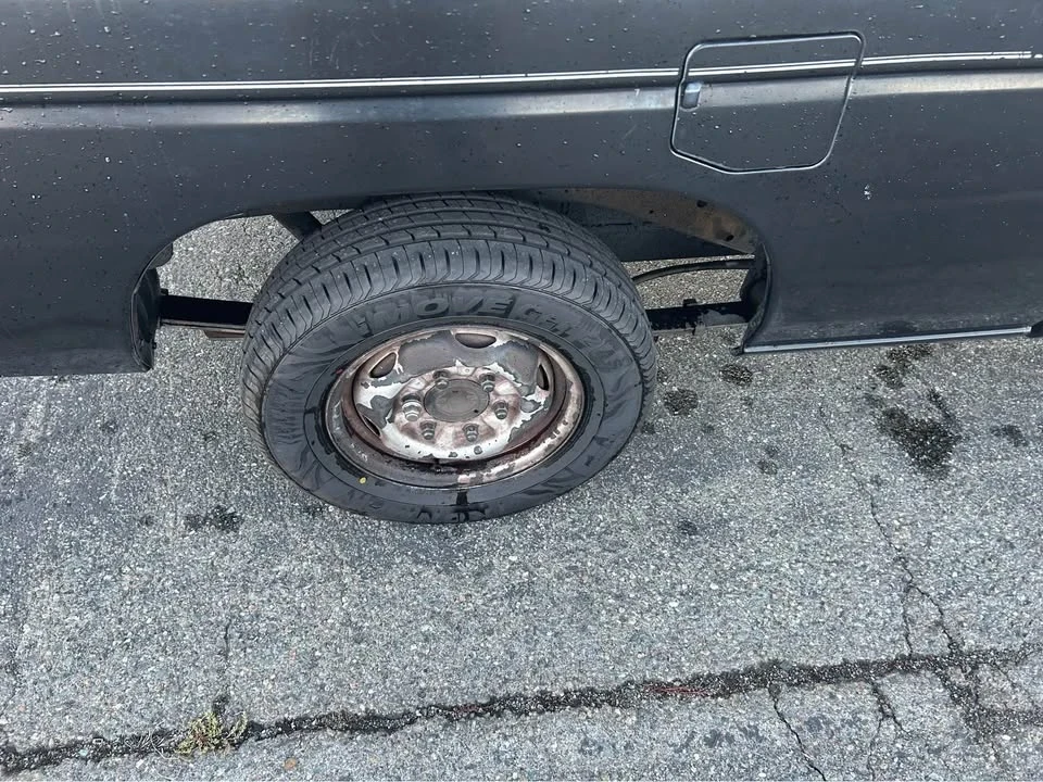 1996 Nissan Frontier - Image 6 of 6