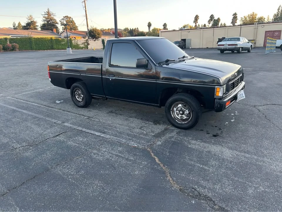 1996 Nissan Frontier - Image 4 of 5