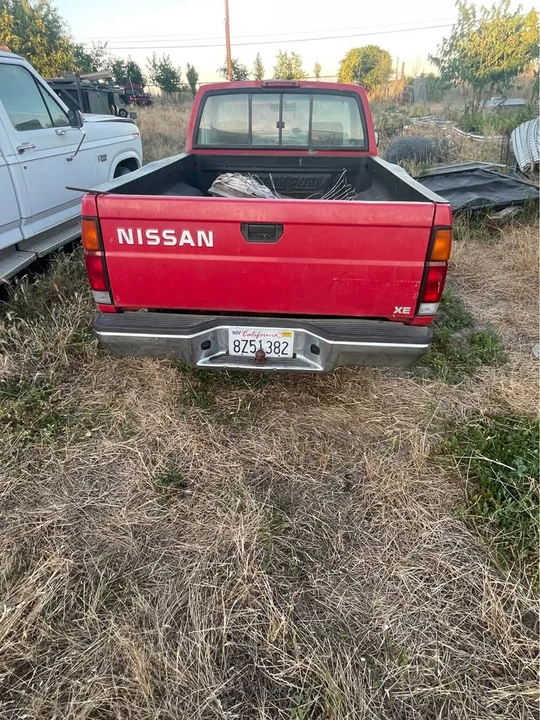1996 Nissan Frontier - Image 4 of 4
