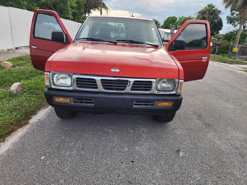 1996 Nissan Frontier - Image 17 of 20
