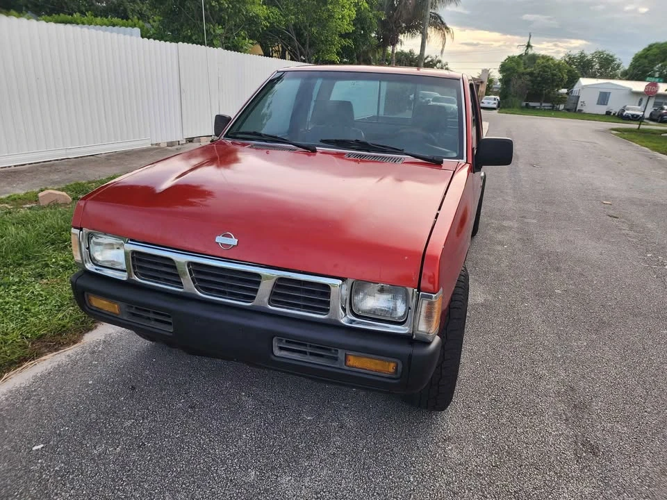1996 Nissan Frontier - Image 13 of 20